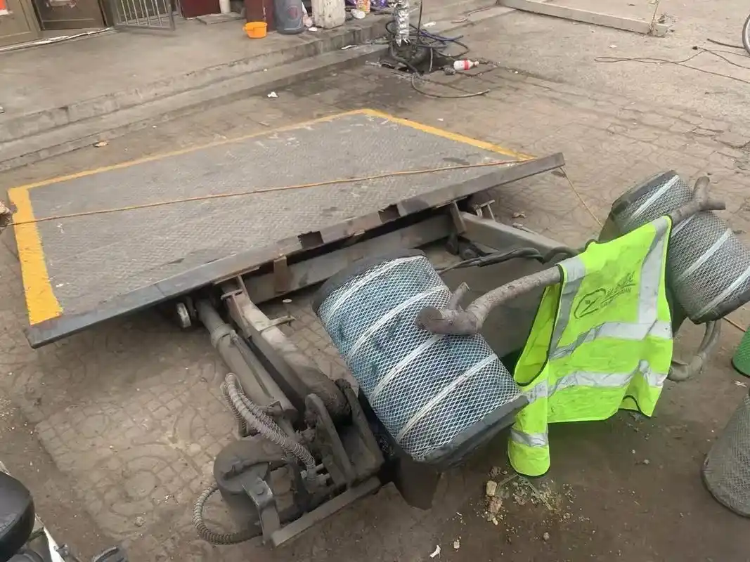 8米,7.6米,9.6米厢货车加装,一共4