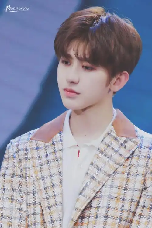 蔡徐坤#||#蔡徐坤新歌afterglow#    有人问,这一生山长水阔  是什么