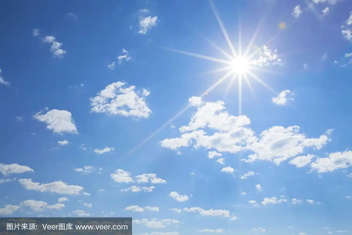 灿烂的太阳和蓝天白云