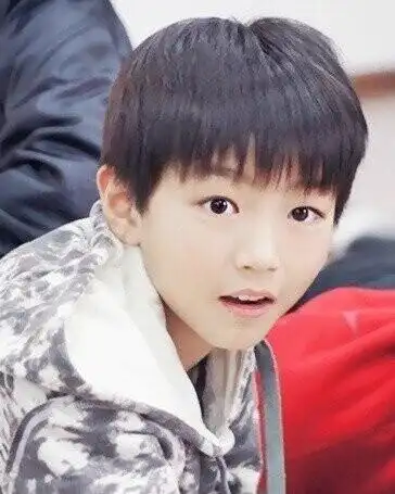 王俊凯最新照片