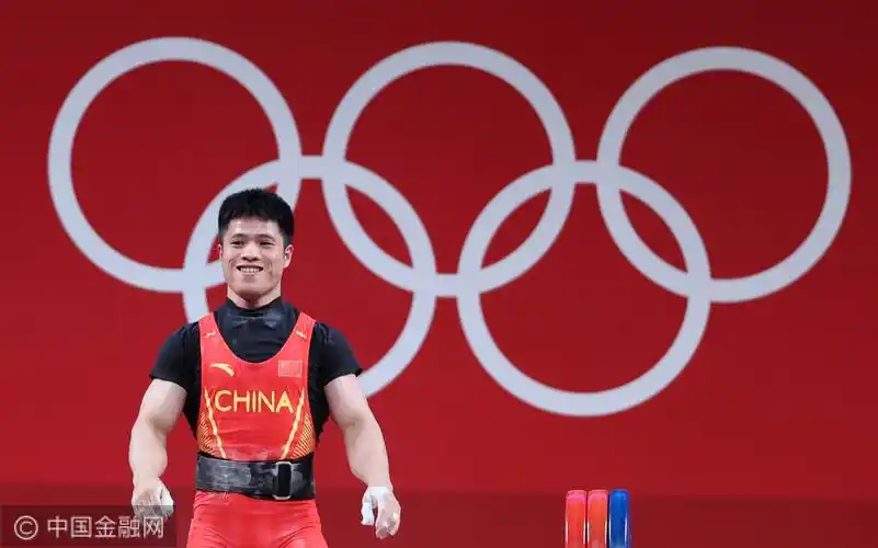 微摄直击第32届夏季奥林匹克运动会5李发彬金鸡独立夺金