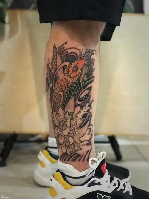 小腿新传统鲤鱼_纹身图案手稿图片_雕卓的纹身作品集