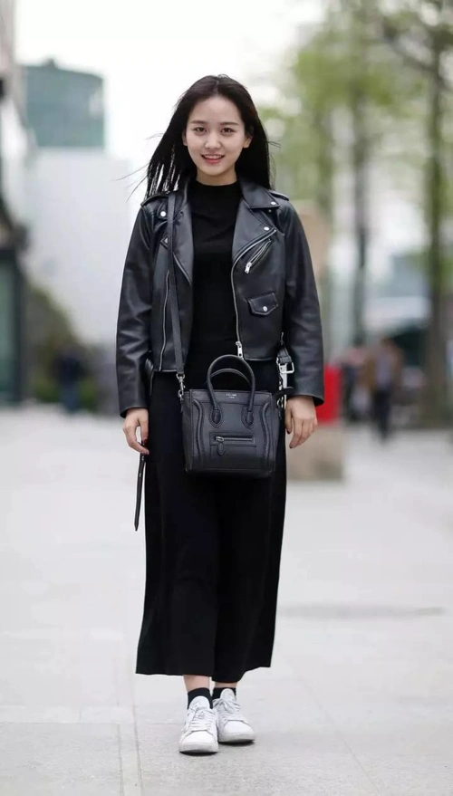 看皮夹克如何让你告别单调乏味的造型?