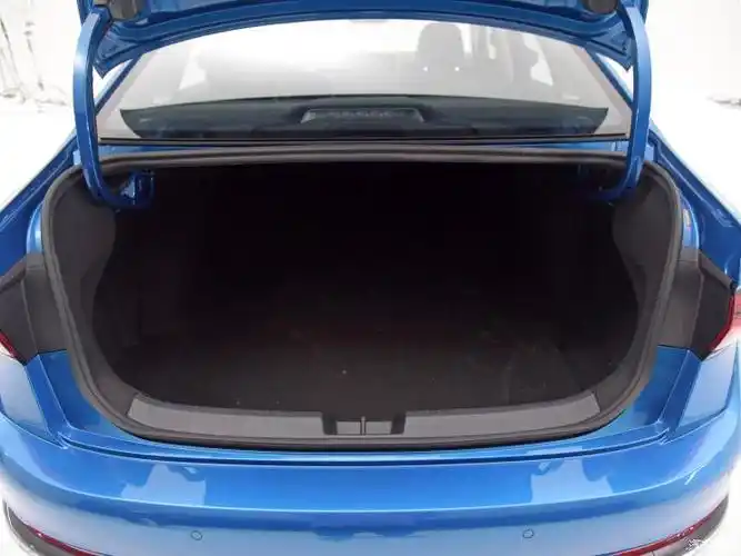 一汽-大众 速腾 2023款 280tsi dsg卓越plus版