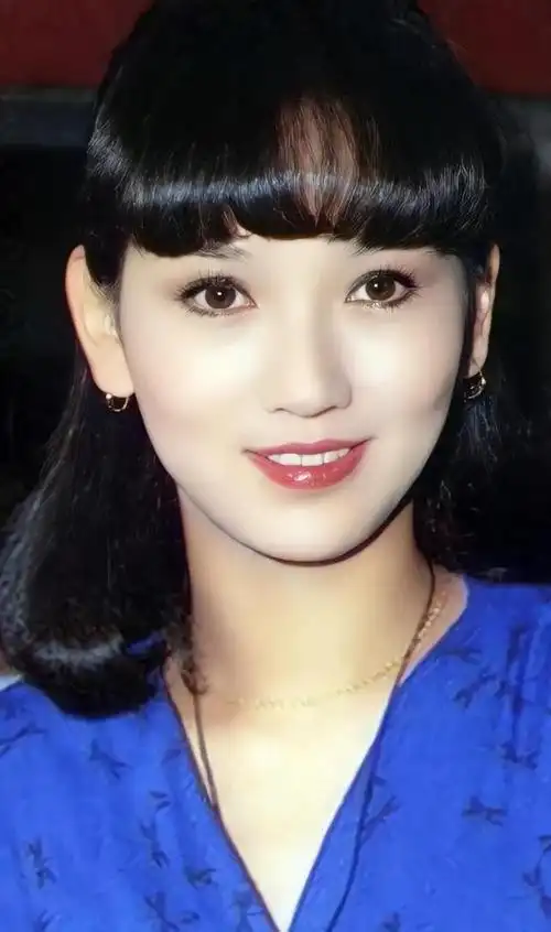赵雅芝年轻的时候太漂亮了优雅迷人