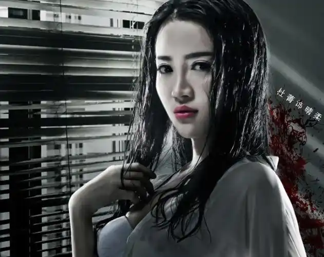 《恐怖游泳馆》讲述了什么剧情