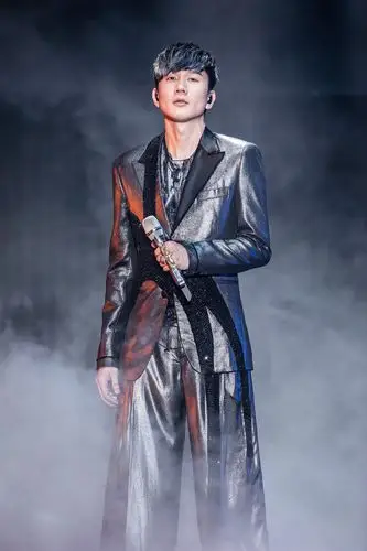 jj林俊杰珠海母子情深坦白感情观圣所夜三万人热情尖叫