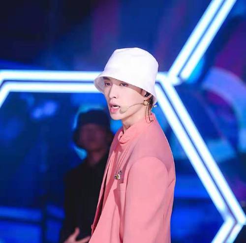 包邮 张艺兴同款帽子男女学生情侣遮阳防晒休闲韩版百搭盆帽渔夫白色