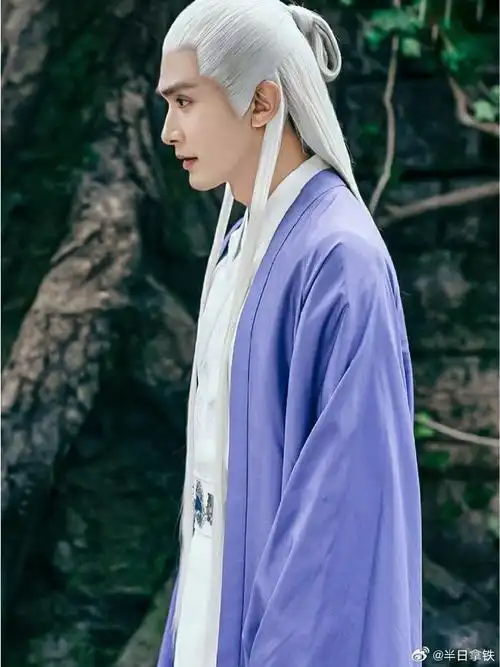 有感受到那种神仙下凡的感觉    高伟光|东华帝君|半日拿铁超话#睡不