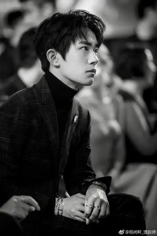 四字 易烊千玺 yyqx 四字弟弟