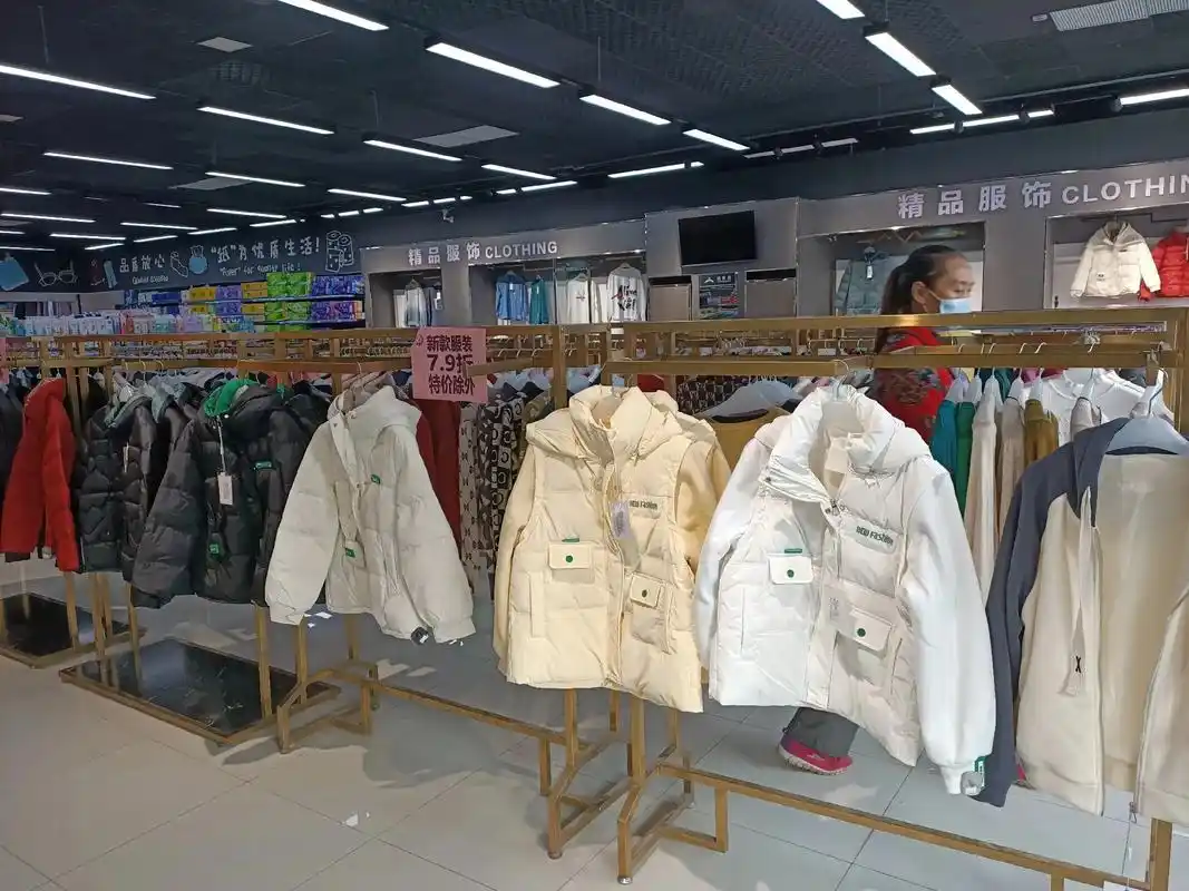 新款天天到,爆款来不停,羽绒服毛衣裤子等大量上新,所有图片上 - 抖音