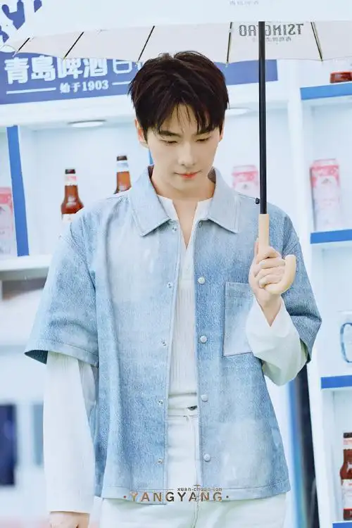 杨洋94    特别鸣谢照片提供:@ccy_909  禁改 | 禁商