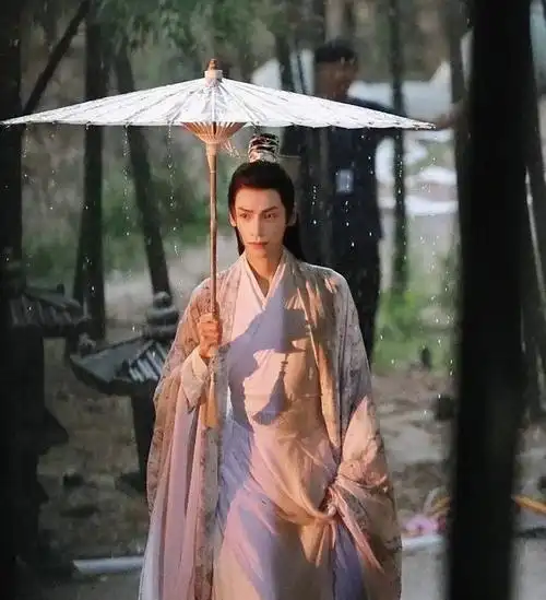 剧还未播,黑料一波接一波|演员|天涯客|何澍培|制作方|抄袭_网易订阅