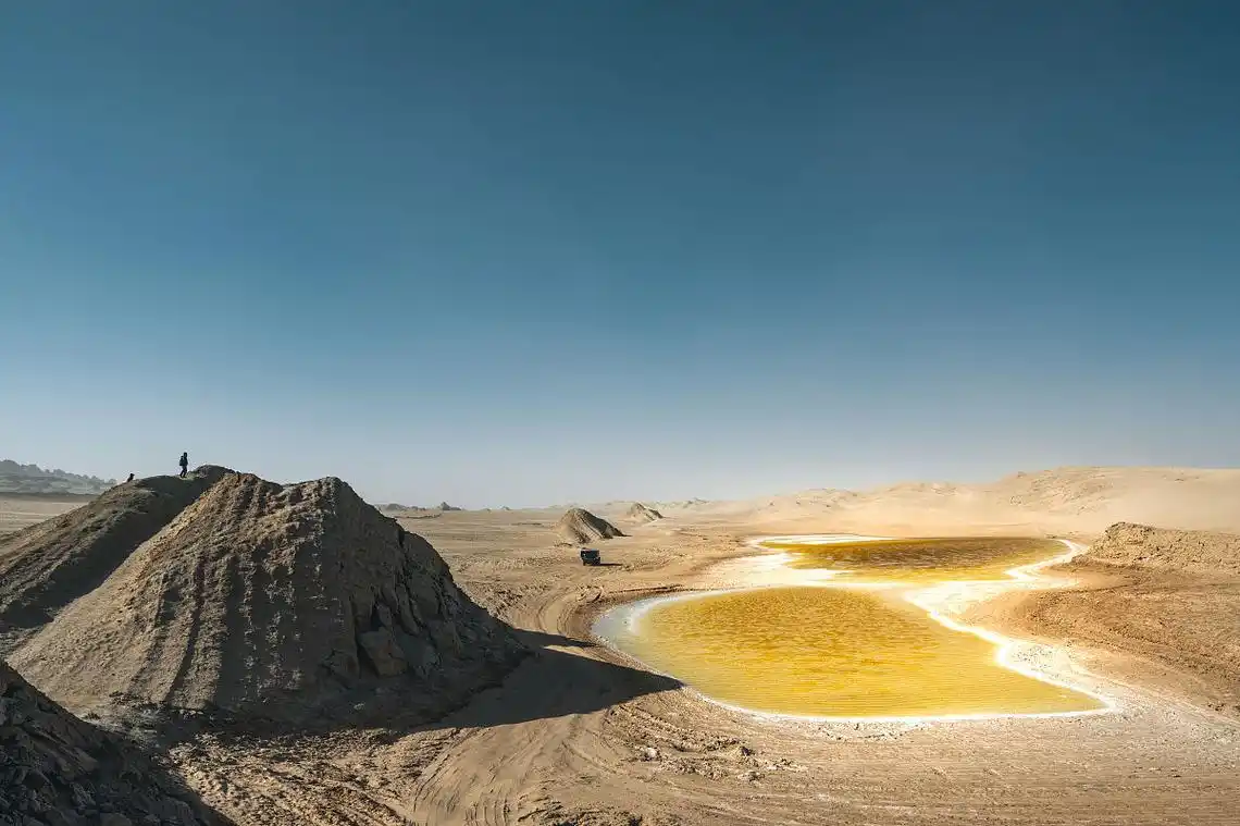 青海俄博梁硫磺湖,邂逅爱情的地方,这里的美与众不同!