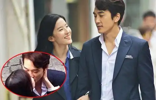 刘亦菲"一家三口"近照曝光,老公甩宋承宪几条街,难怪会分手