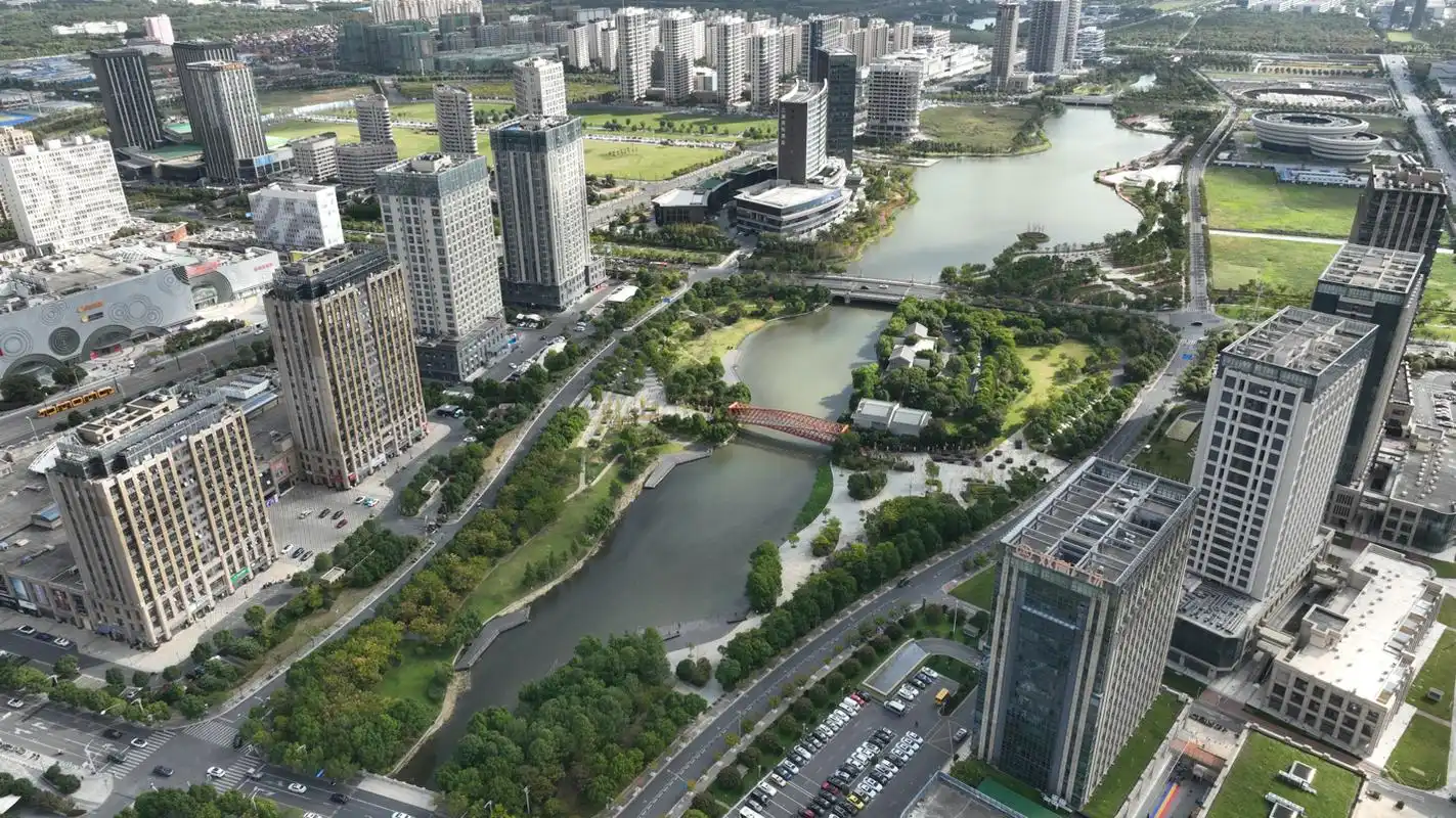 松江新城,五龙湖航拍图. 本文图均为 上海市水务局 供图