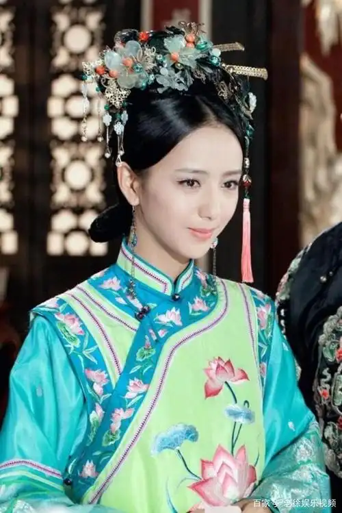 佟丽娅的绝美清宫照