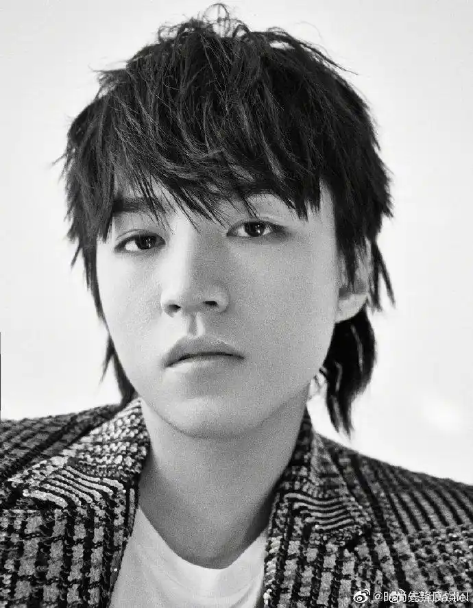 王俊凯日系发型#王俊凯日系禁欲系发型!
