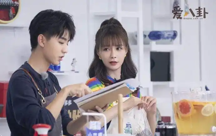 王俊凯有多宠杨紫梳头姐弟再次合作新电影曝光