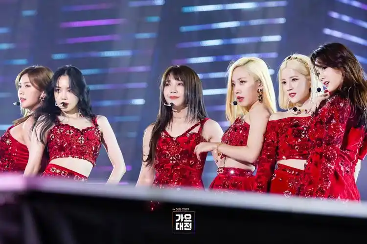 milkronglea_朴初珑 _ 哔哩哔哩相簿