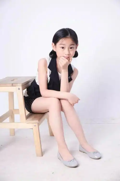 乐童明星秀爱唱歌的小女孩童诗瑶