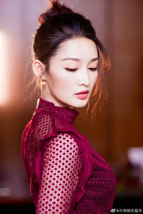 李沁一抹红色清新靓影#李沁