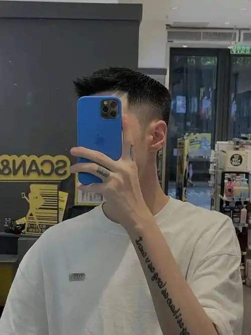 男生一定要尝试的9款飞机头短发!_发型_侵权_照片