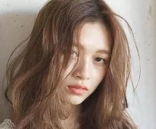 适合黄皮肤的3种显白发色,第1种最有质感,第2种最具个性!