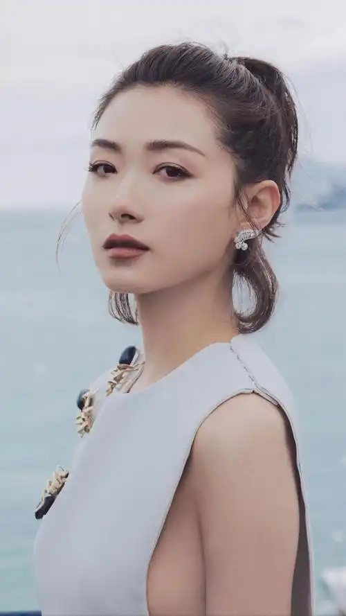 万茜,几张绝美照片_网易订阅