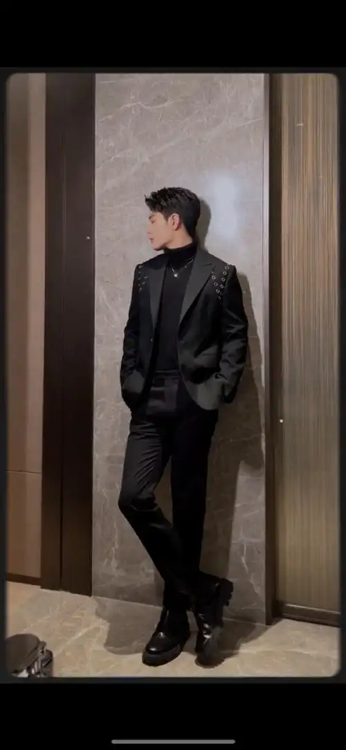 肖战超话#肖战微博视界大会#跪着喊老公了肖战苏神泽世