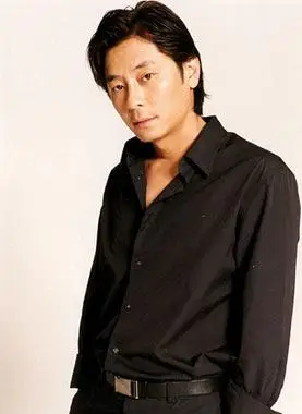 图文:"音乐浪子"王杰精彩写真图片-(3)