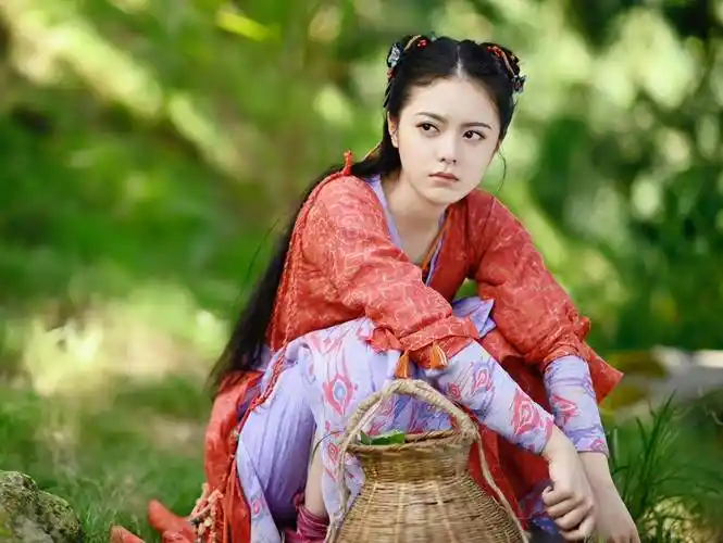 张凌赫,赵今麦领衔主演的古装新剧《度华年》即将掀起一股热潮!