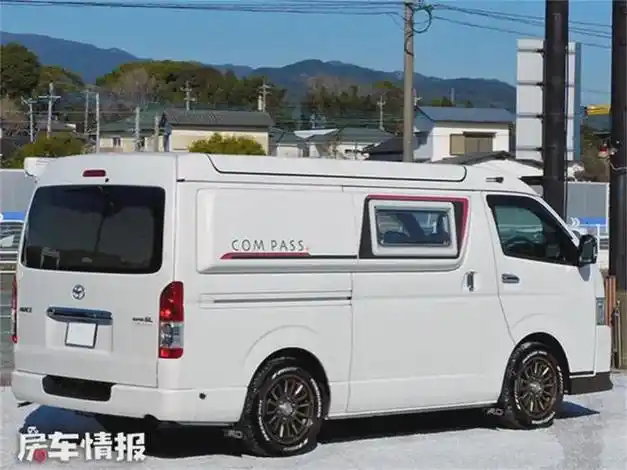 丰田海狮房车6座布局全家出行都能坐车尾简单变形还能拉货