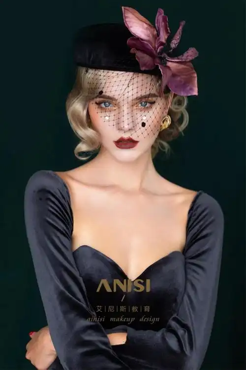 轻奢复古妆容造型:演绎别样风情,化身中世纪宫廷公主_时尚