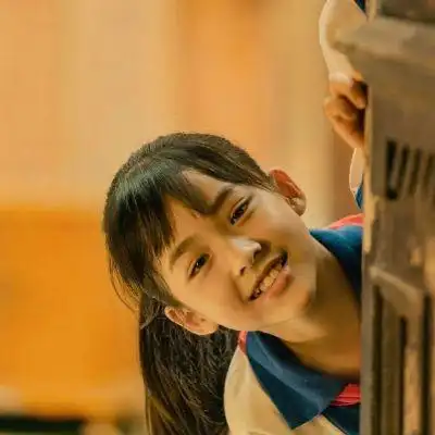 小孩子情侣头像一左一右萌系可爱图片