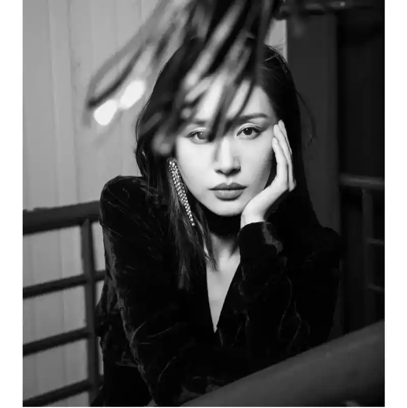 王子文:迷人的眼,迷人的唇……… 漂亮!999999  - 抖音