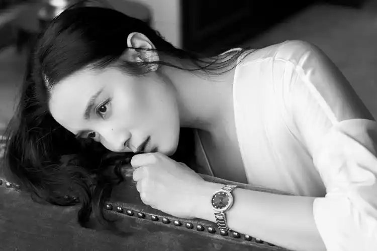 宋佳清新秀丽写真图片