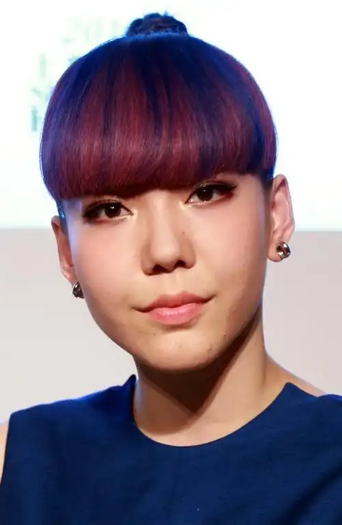 成名之后,吴莫愁发现连发型自己都无法控制了.