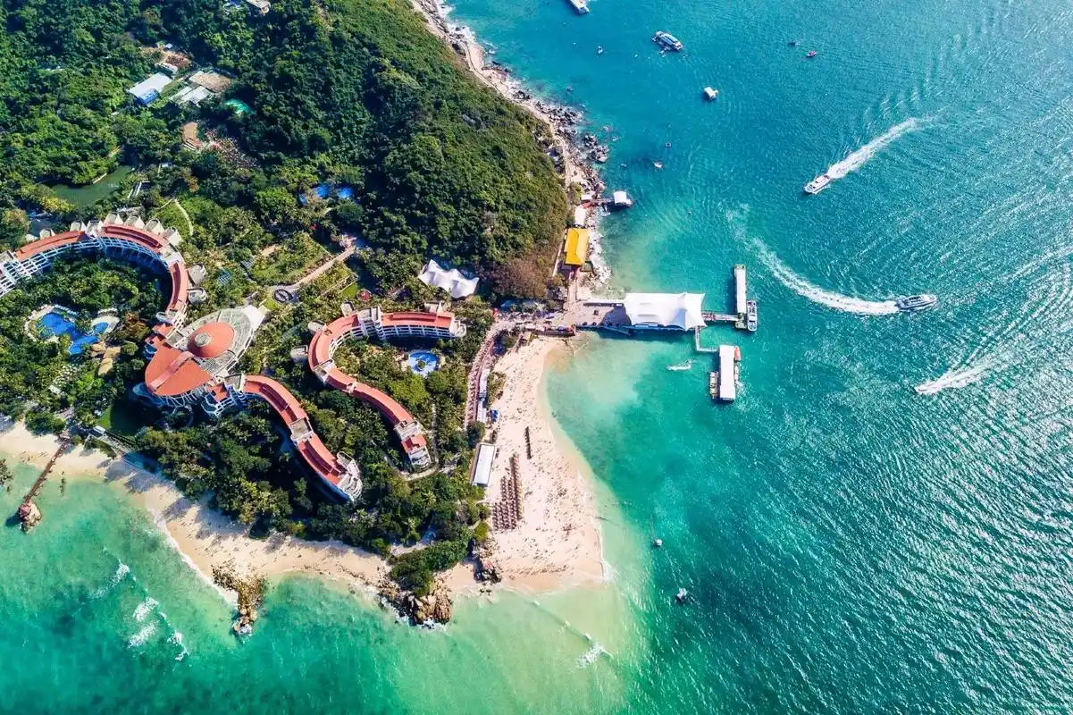 蜈支洲岛旅游区是5a级景区,坐落于三亚市海棠湾 - 抖音