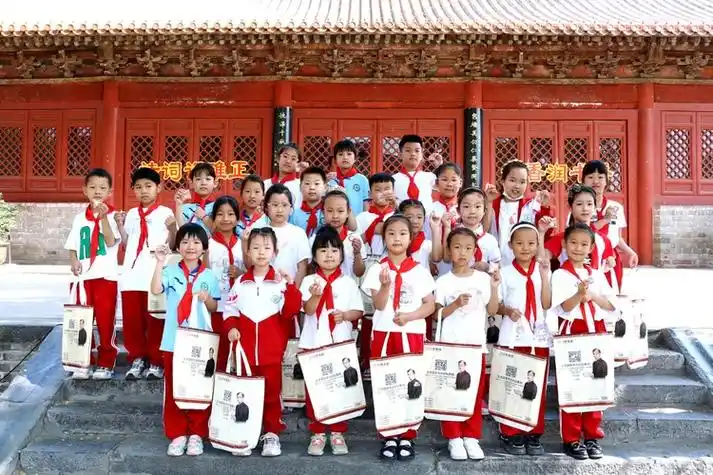 河北定兴:墨香润童心 笔尖出风采