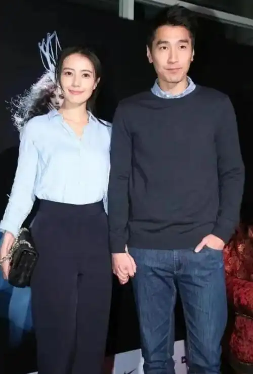 高圆圆一家三口现身日本!一家三口默契恩爱,小rhea乖巧可爱