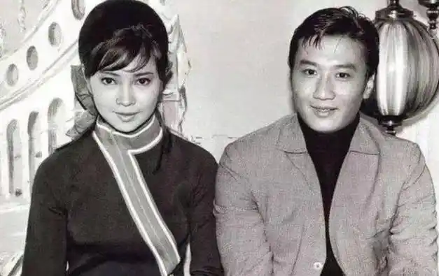 看到照片后,网友:10个谢霆锋也没他帅|男神|记者|娱乐圈|摇滚乐|电影