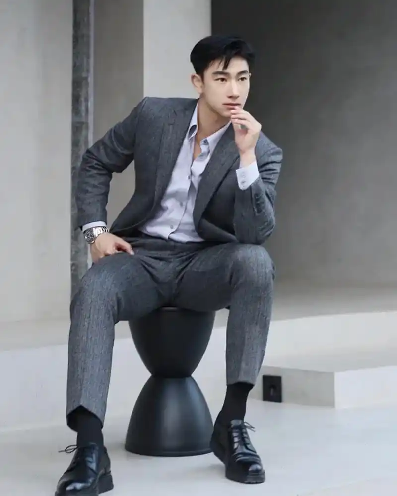 不知道男生穿上西装后看起来有多迷人#时尚穿搭