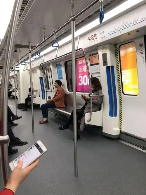 今朝去宁波坐坐地铁