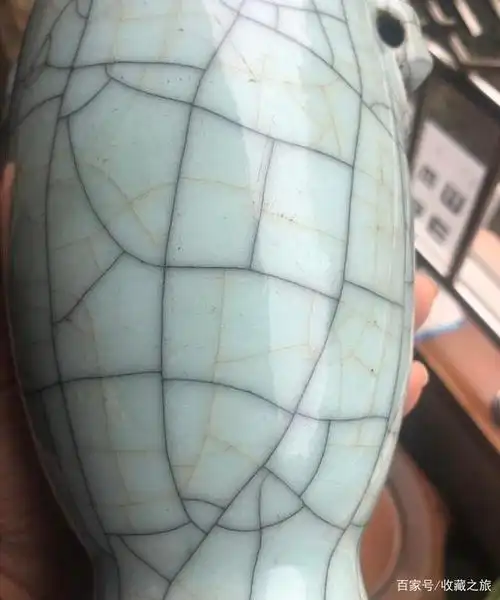 瓷器鉴赏:新老"开片"对比