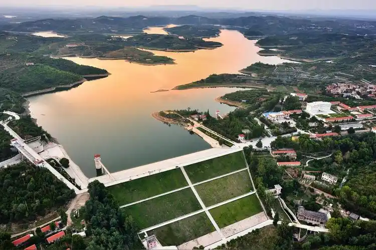 莱阳(山东省烟台市代管县级市)_尚可名片