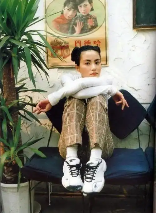 1997年28岁的王菲