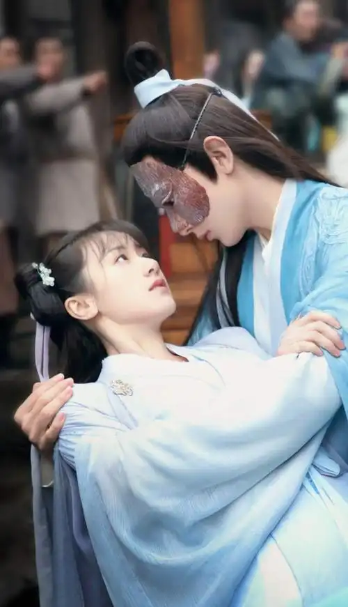 成毅袁冰妍将合体献唱公司吃相太难看先拆cp又组cp