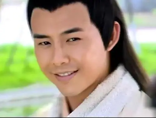 我初中觉得有点像的两个人,神谷浩史和刘晋元