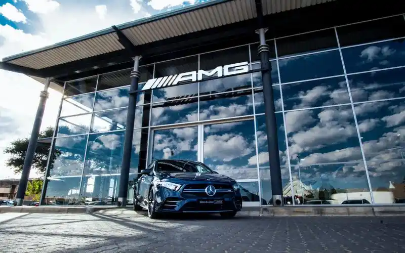 炫酷跑车高清图片桌面壁纸